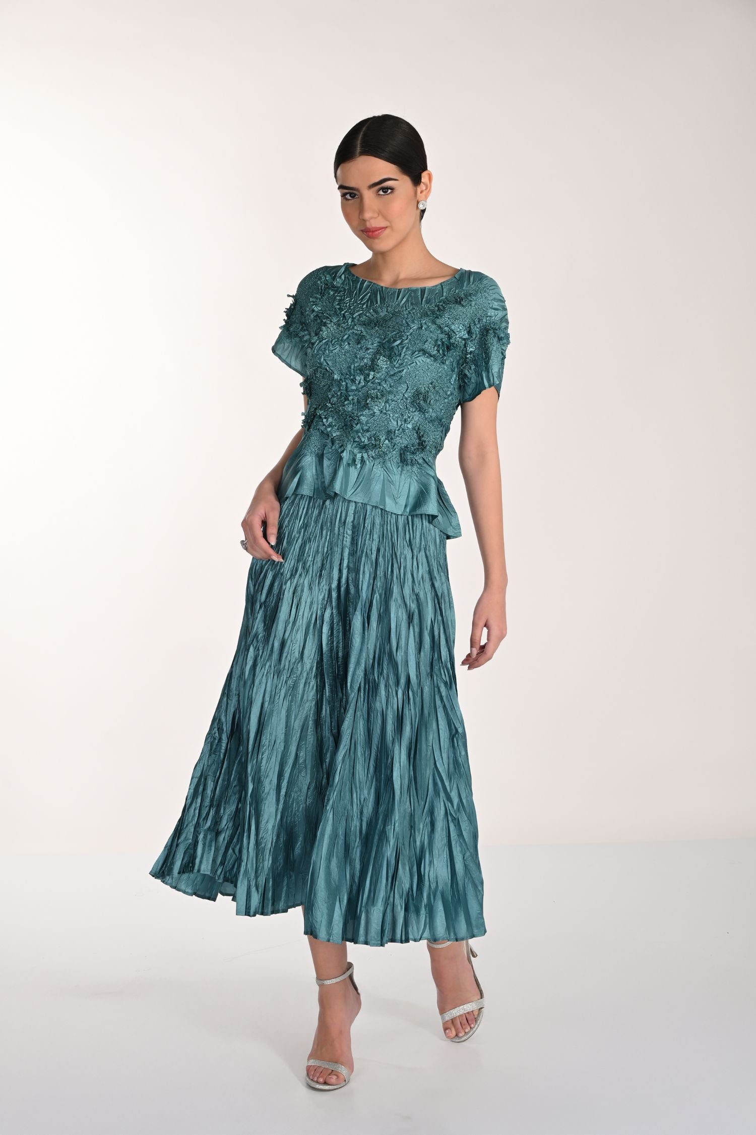 Frank Lyman Top & Crinkle Skirt Set - Style 268521