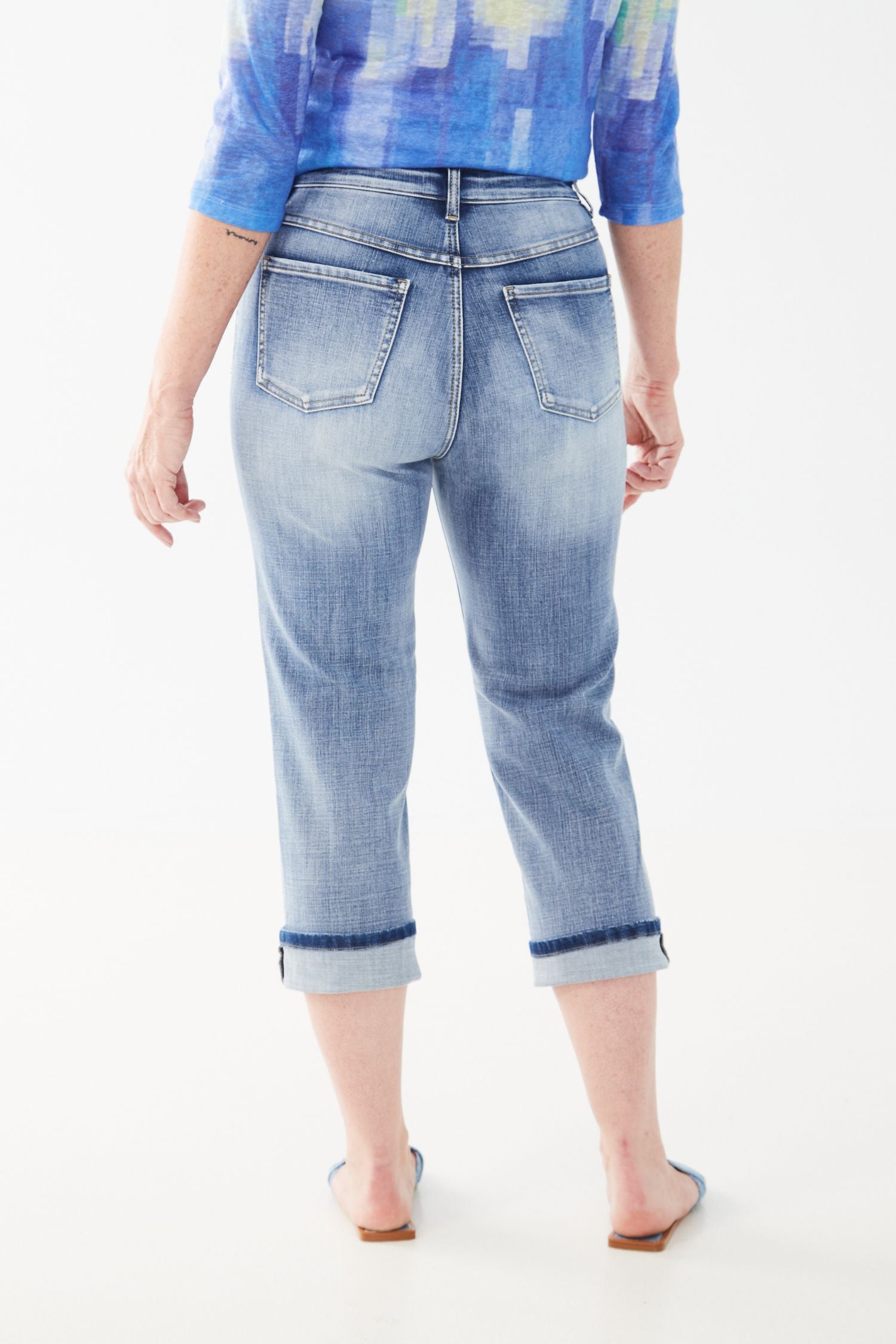 FDJ Suzanne Capri Jeans - Style 6816809, back