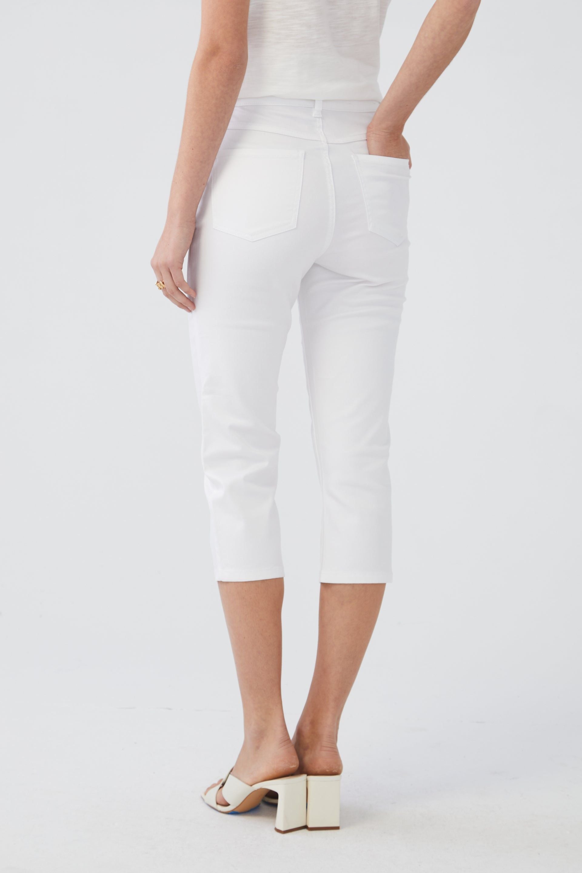 FDJ Suzanne Straight Leg Capri - Style 6764511, back, white