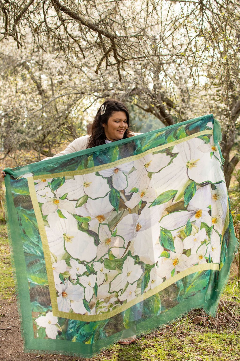 Love's Pure Light "The Ontario Trillium" Silk Shawl - Style D-446, fig1