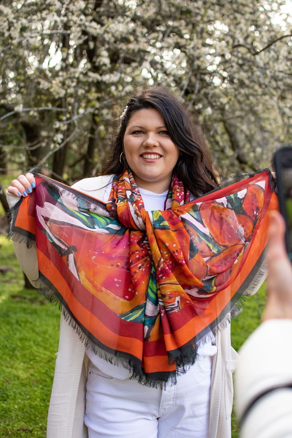 Love's Pure Light "The Saskatchewan Fire Lily" Silk Shawl - Style D-448, fig3