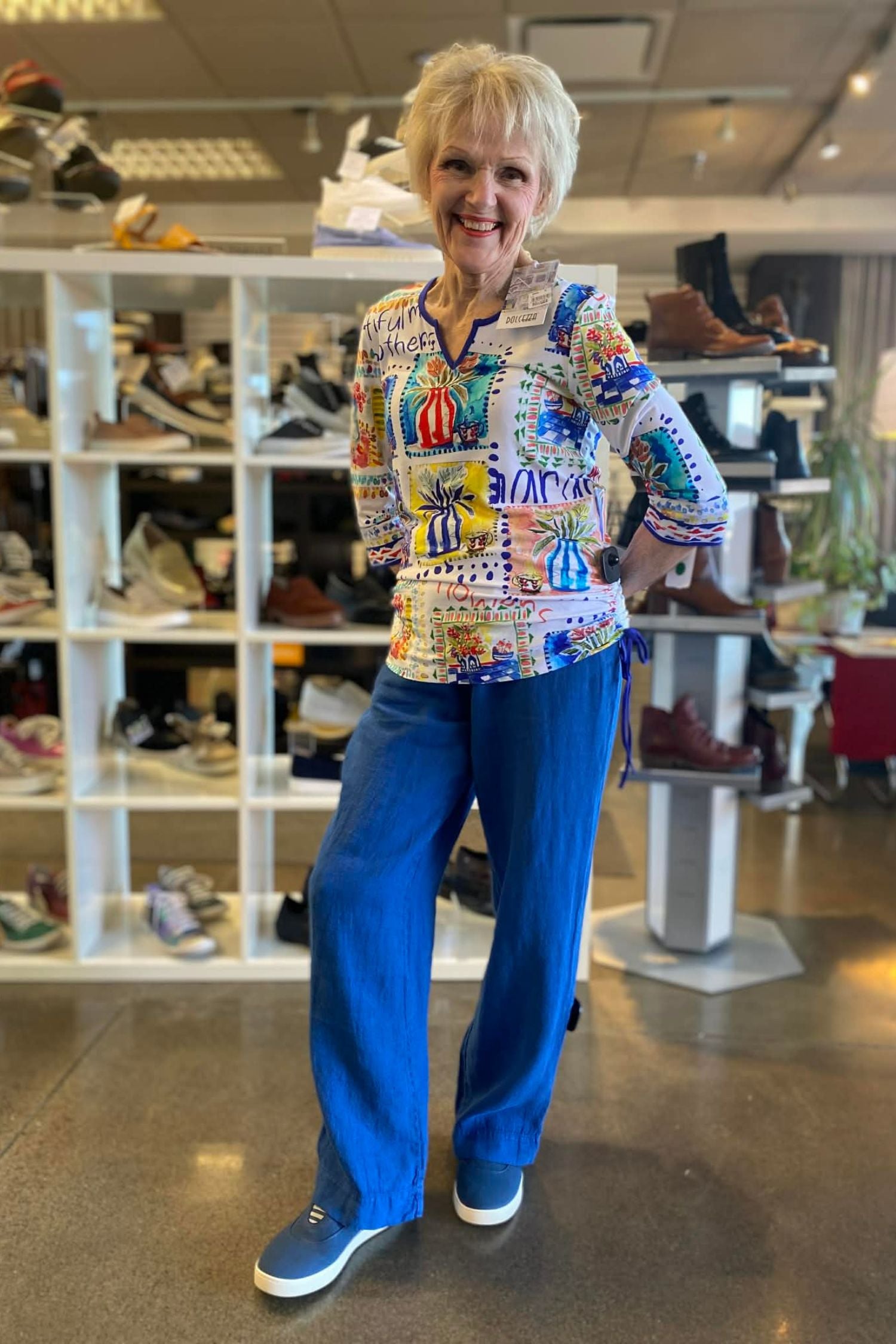 Outfit view of Dolcezza Relaxed Linen Pant - Style 26225 in indigo