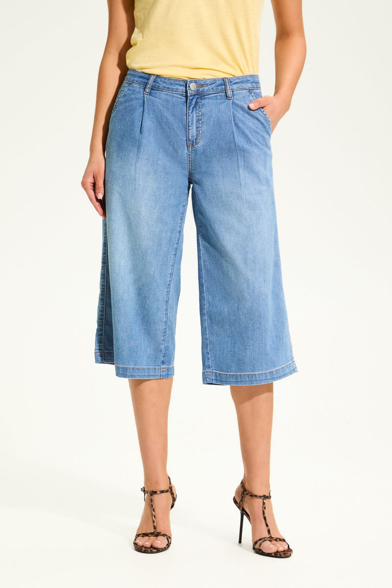 Front view of FDJ Olivia Wide Leg Capri - Style 2434992