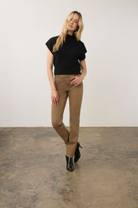 Outfit view of FDJ Suzanne Straight Leg Jeans - Style 6864511 in maple