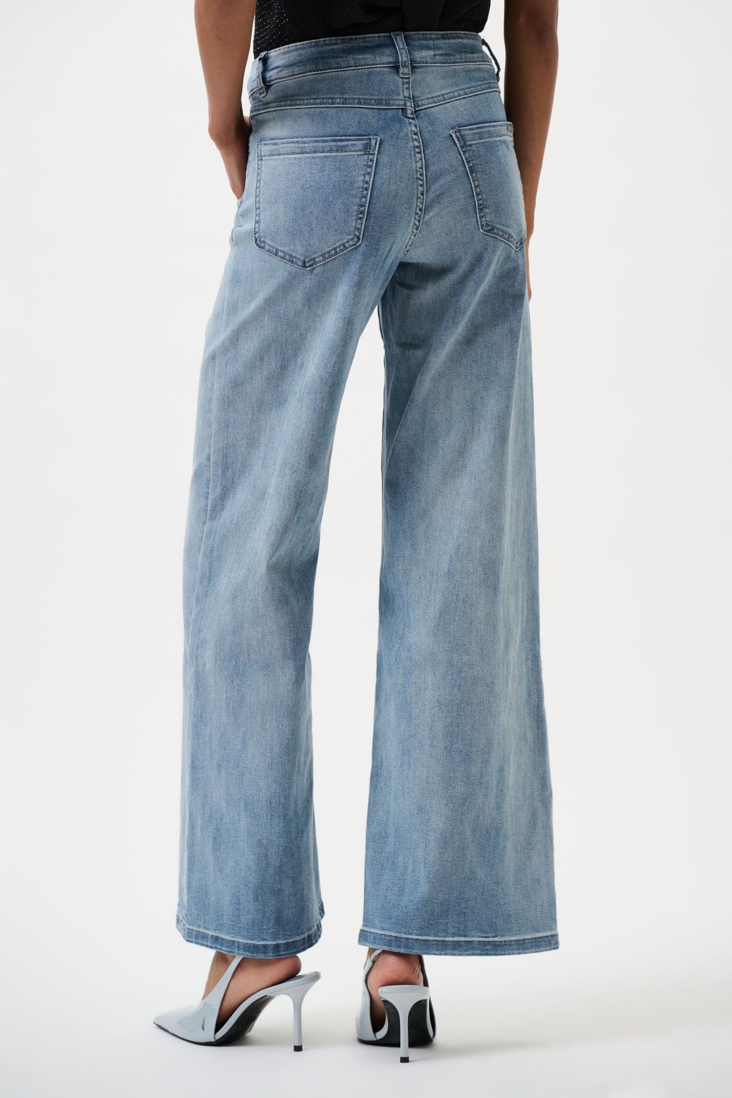 Joseph Ribkoff Goldie Classic Wide-Leg Stretch Jeans - Style
