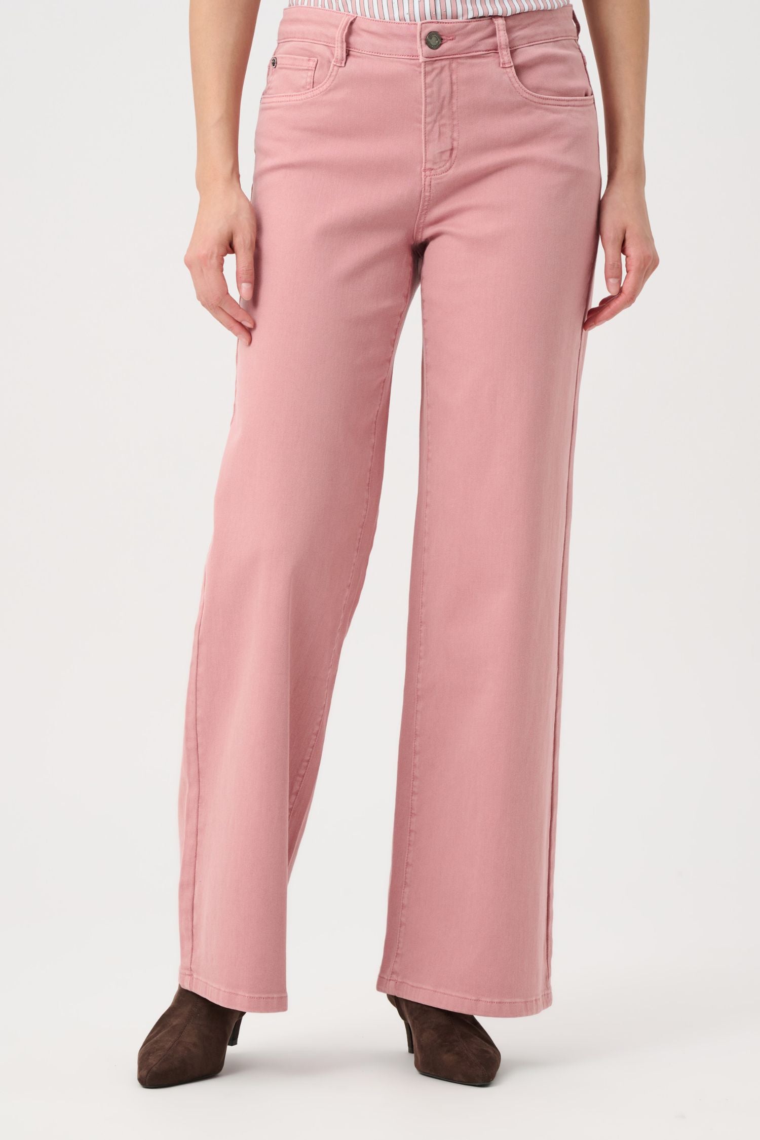Front view of Joseph Ribkoff Goldie Classic Wide-Leg Stretch Jeans - Style 251968 in vintage rose