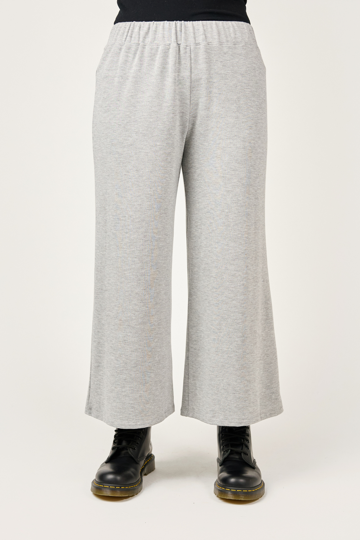 Shannon Passero Renata Crop Loung Pant - Style 4079, front