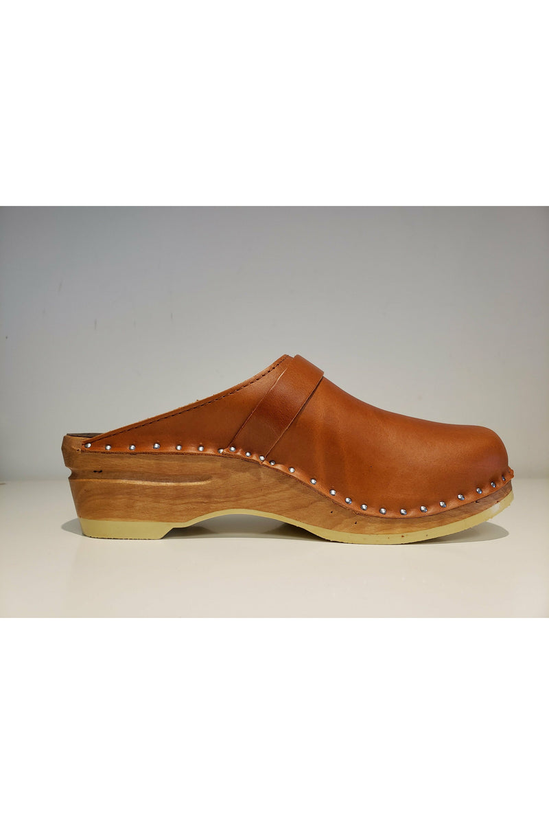 Troentorp Da Vinci Clog, side2, cognac