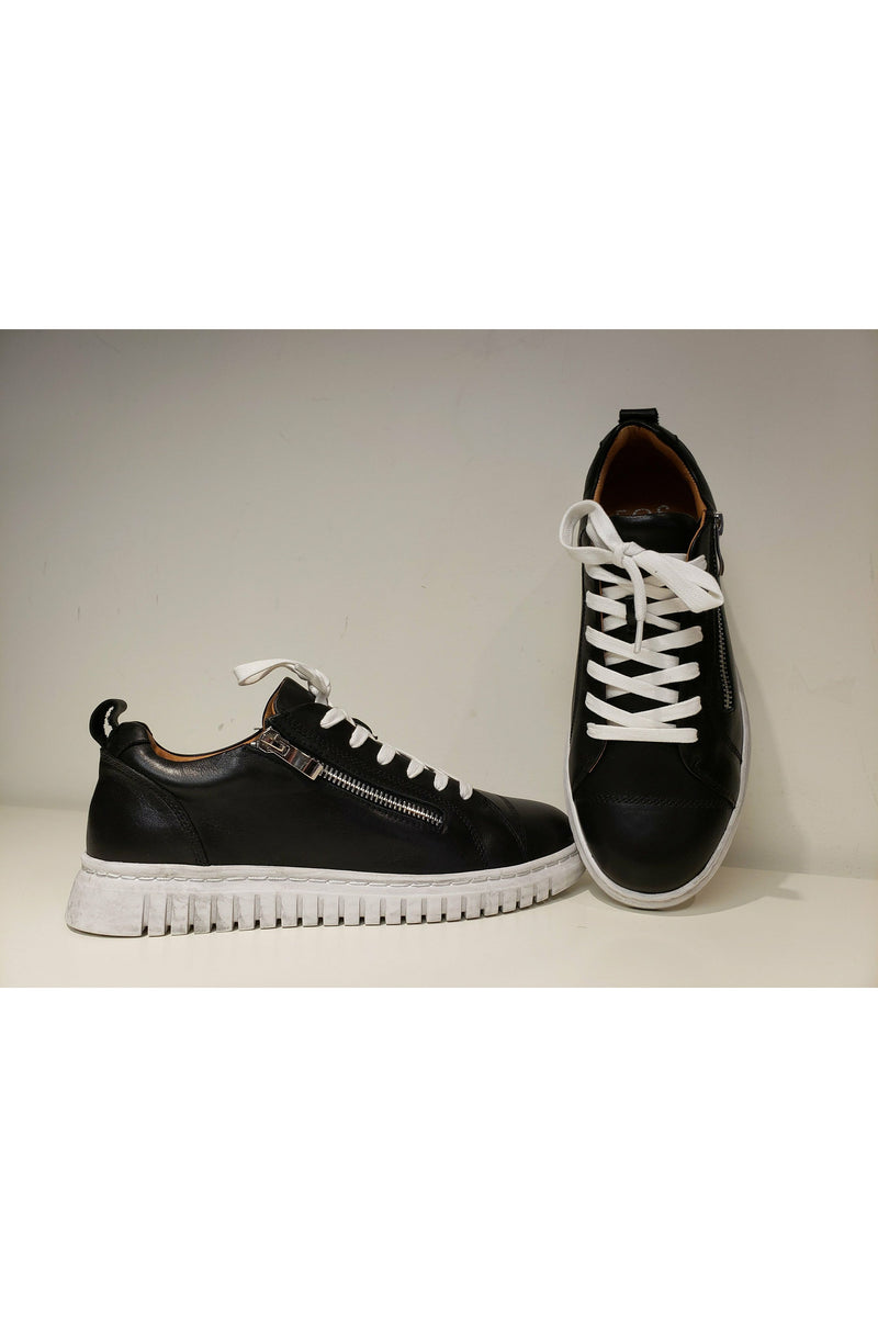 EOS Clarence Fashion Sneaker, pair, black
