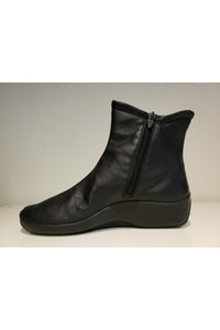 Arcopedico Ankle Boot - Style 4281-L19, inside, black