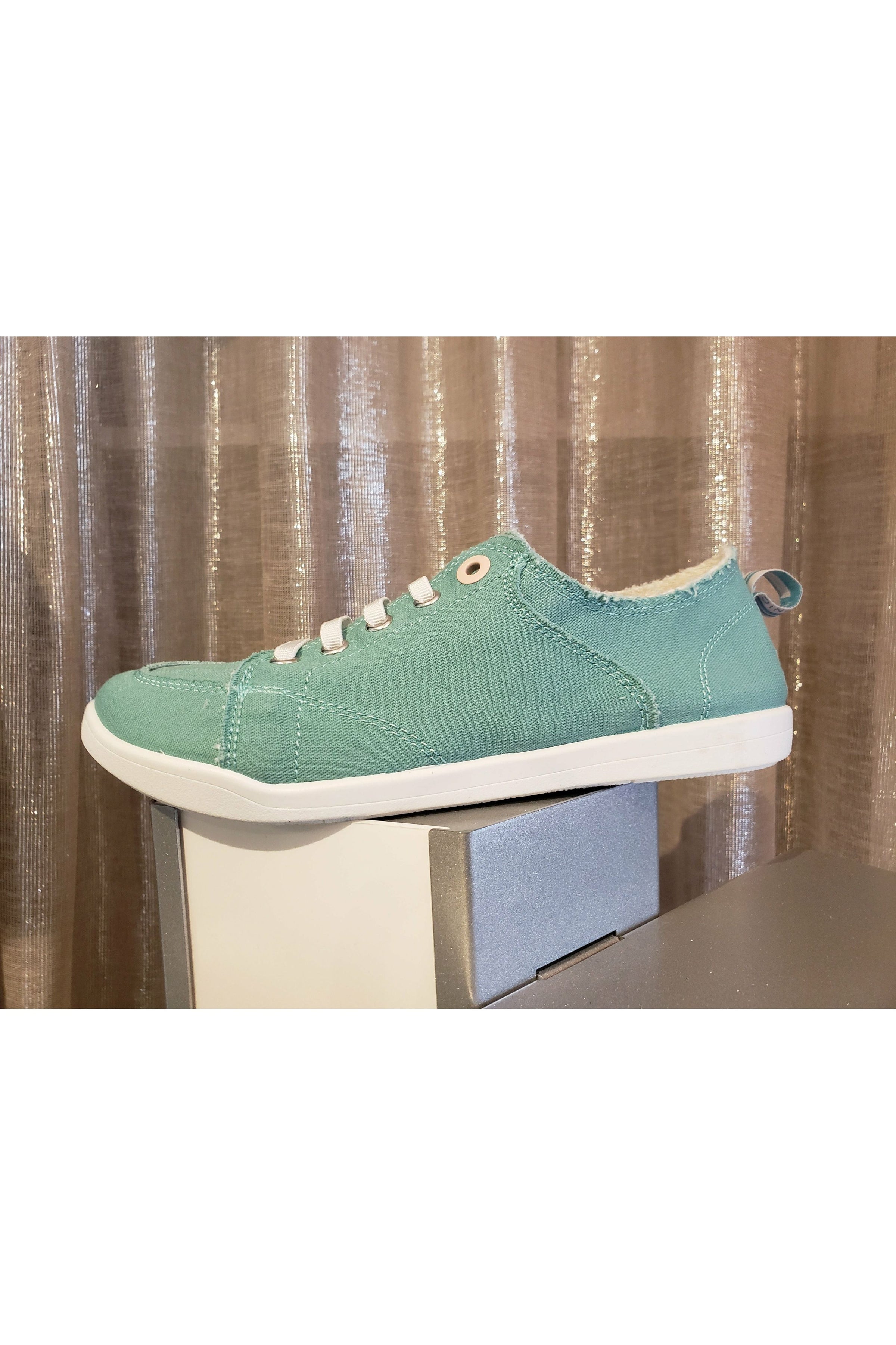 Vionic Venice Canvas Sneakers - Style Pismo CNVS, outside, wasabi