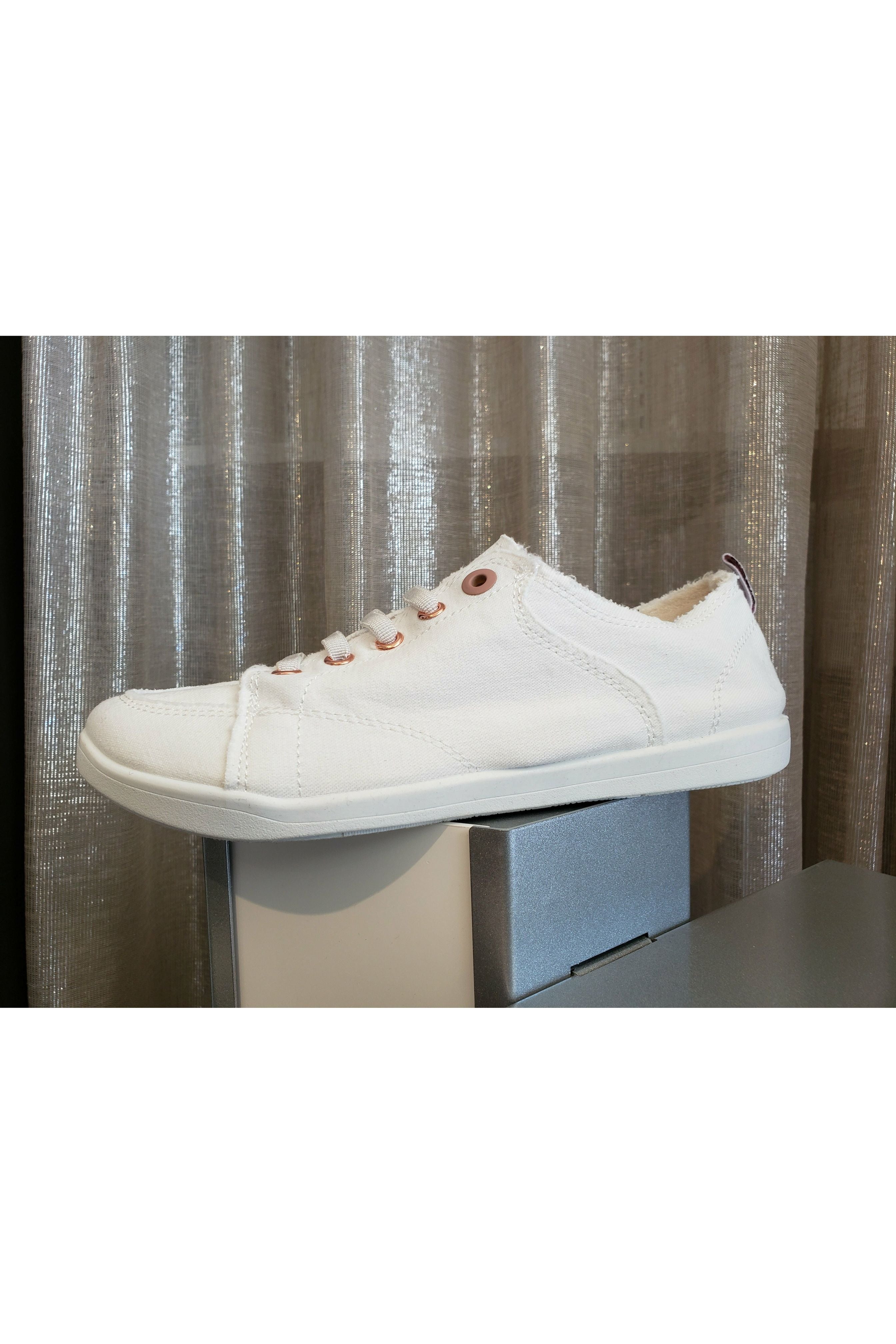 vionic pismo shoes