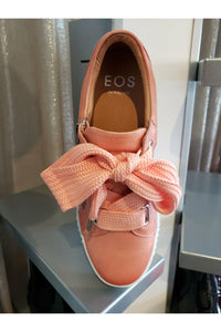 EOS Fashion Sneaker - Style Jovi, top