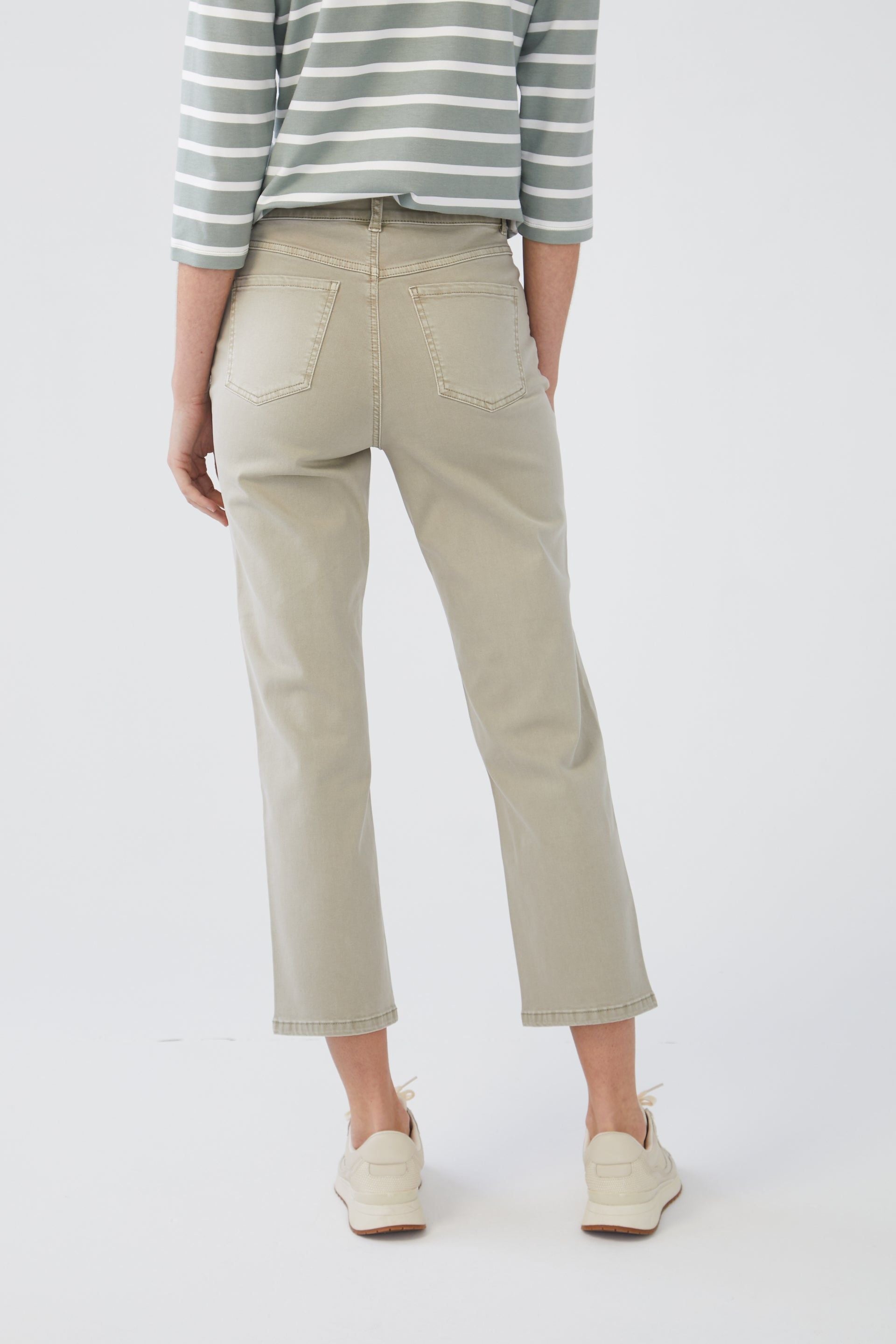 FDJ Peggy Straight Leg Crop - Style 6850511, back