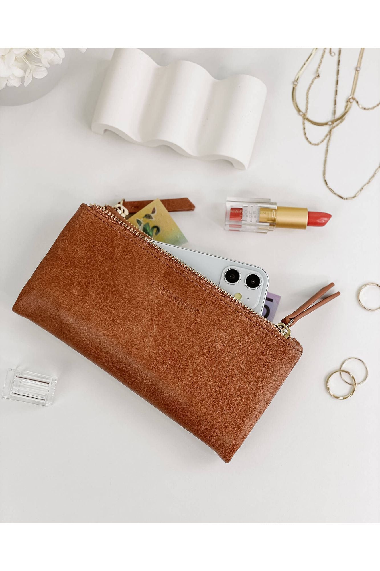 Louenhide Delta Wallet - Style 1628, with cell, honey