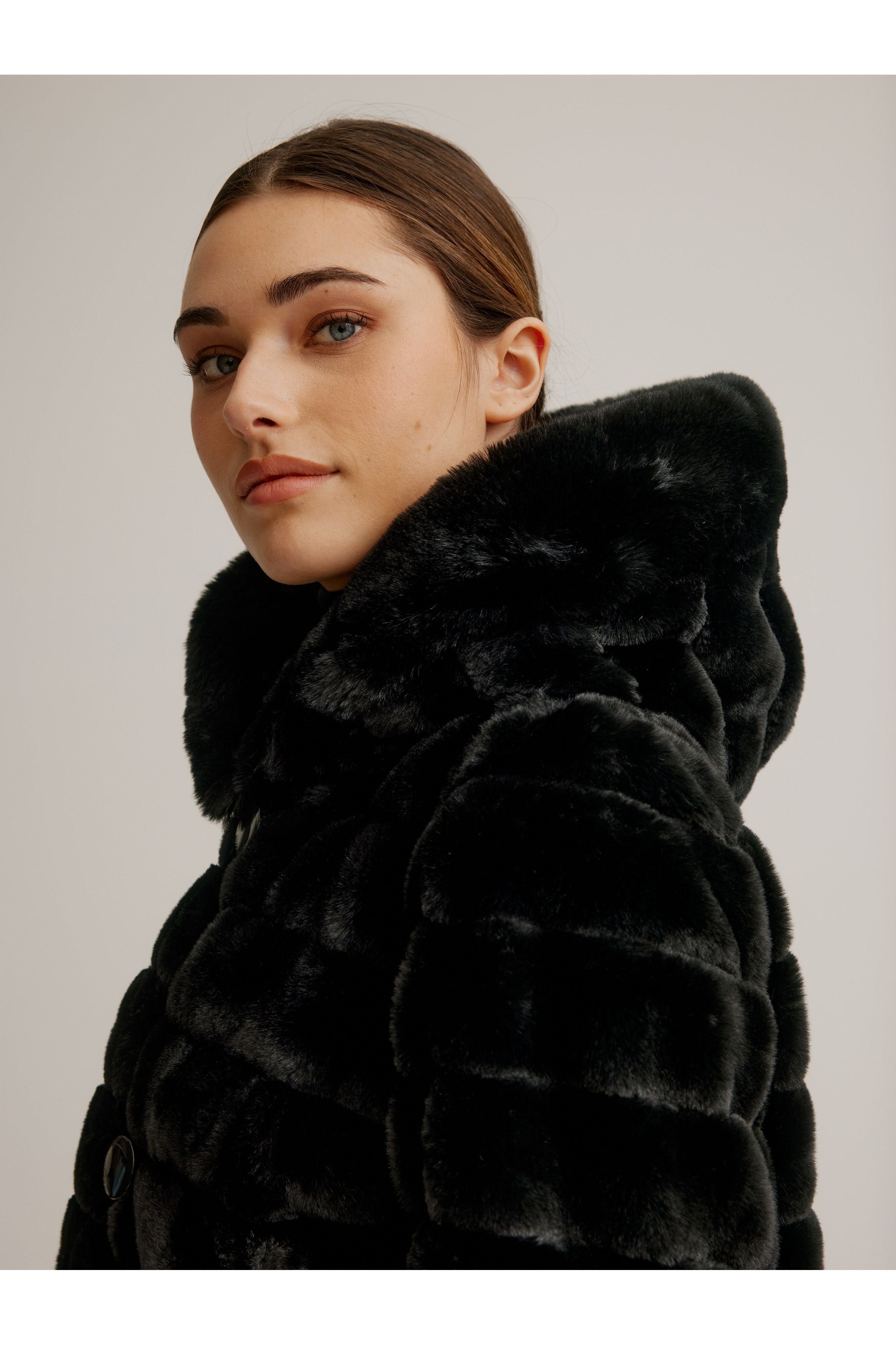 Jones faux fur coat discount