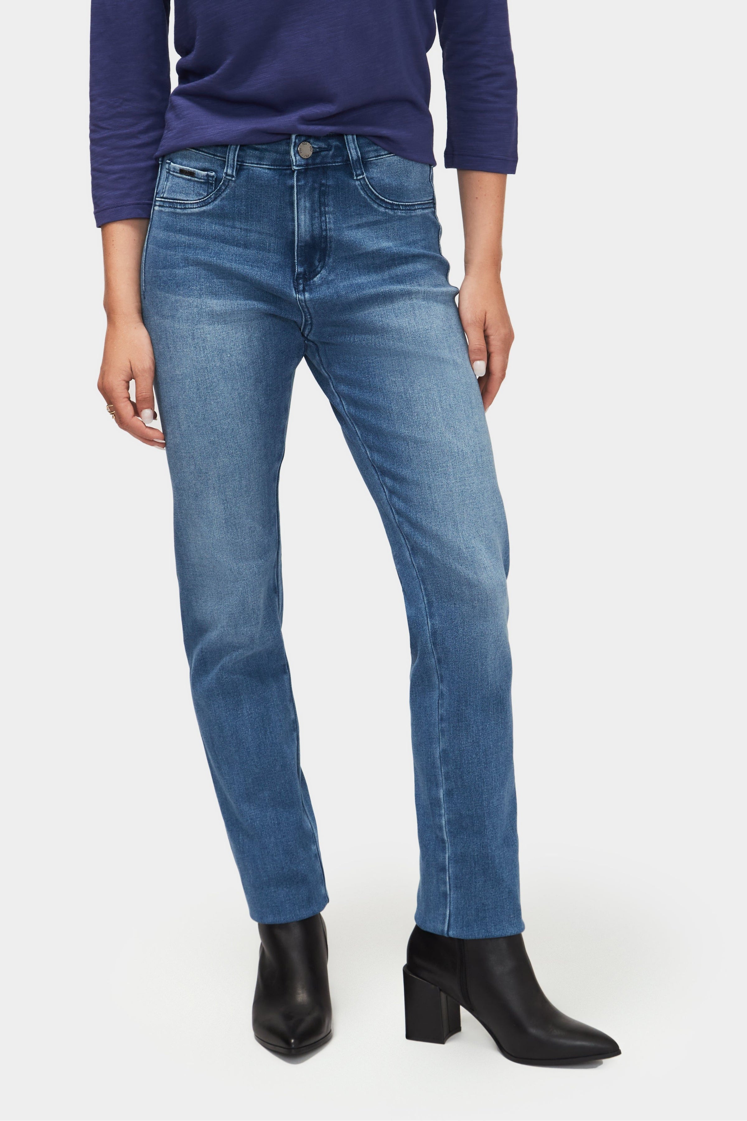 Straight Leg Jeans Review + J. Crew & Madewell Dressing Room Try-On Session  - Classy Yet Trendy