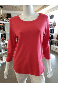 Tommy Bahama Ashby 3/4 Sleeve T-Shirt - Style TW211247, poinsetta red, front view