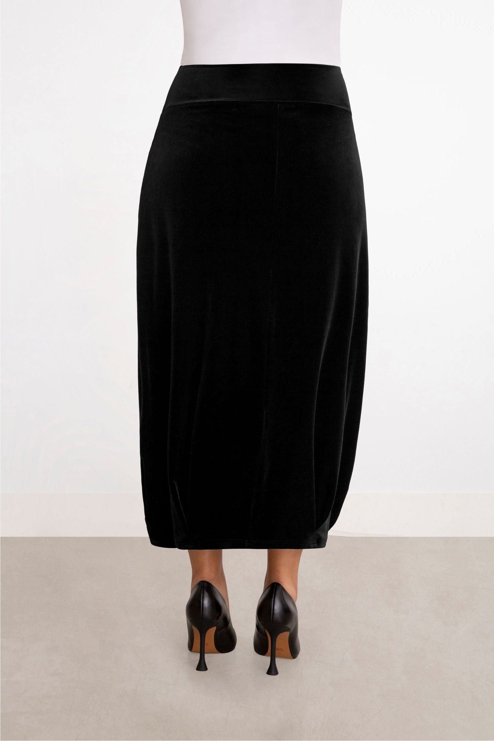 Sympli Savvy Velvet Pleat Hem Skirt - Style V3613, back